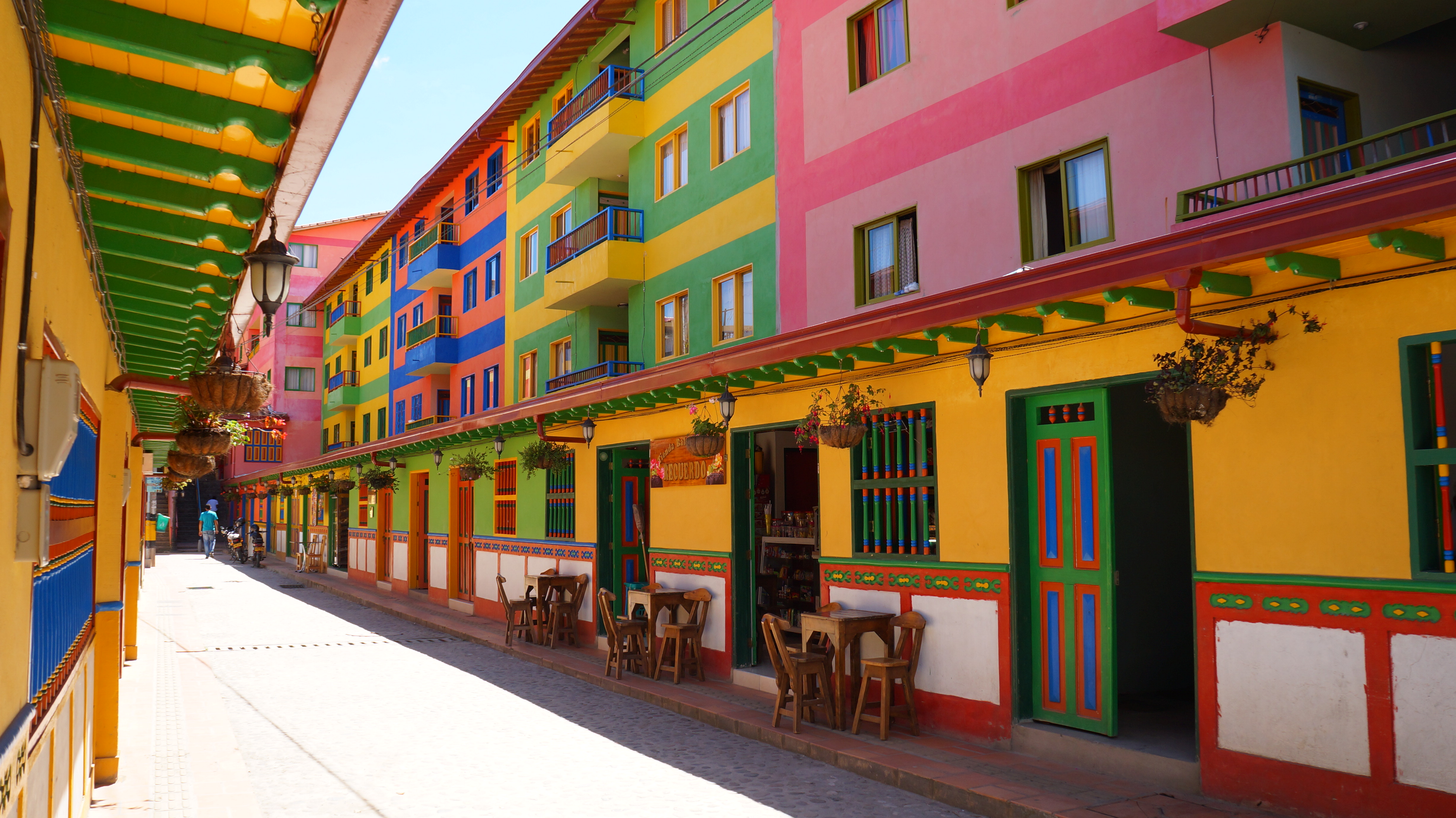 Guatapé - thị trấn rực rỡ sắc màu nhất thế giới