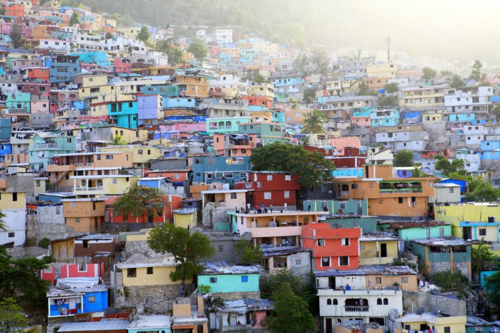 Port-au-Prince, Haiti, thị trấn sắc màu