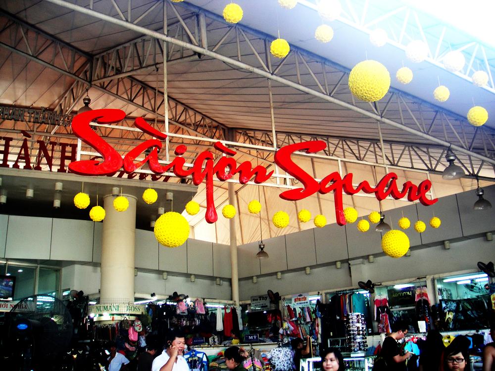 Saigon Square - Nơi mua sắm quen thuộc ở Sài Thành