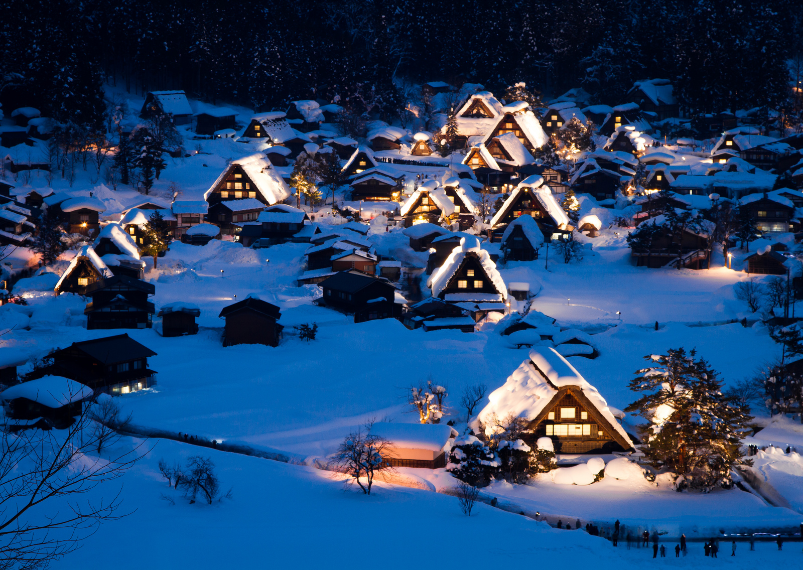 Khám phá những ngôi làng cổ xinh đẹp ở Nhật Bản