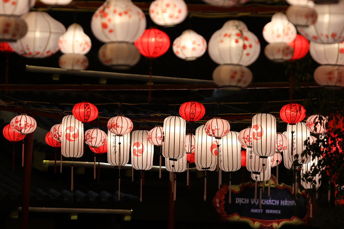 Lễ hội đèn lồng rực rỡ ở Đà Nẵng